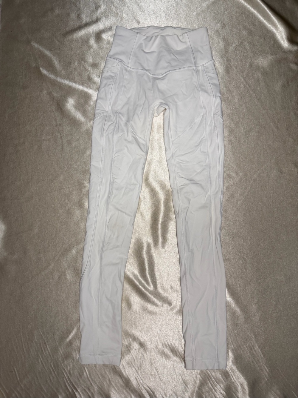 Lululemon High-Rise Pocket Leggings White Size 4